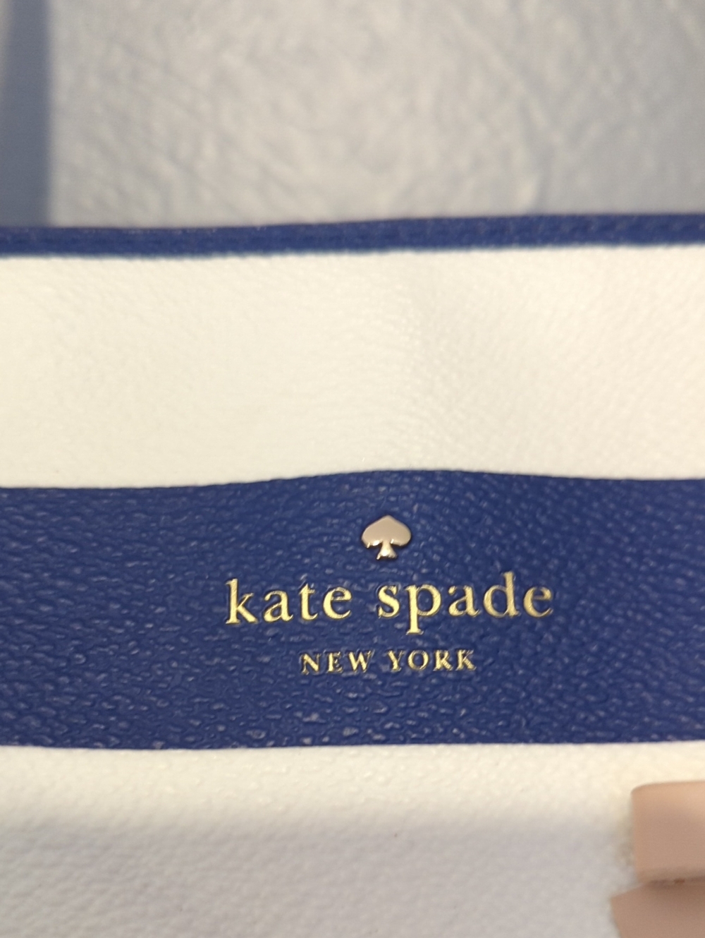 Kate Spade New York Cow Leather Tote Bag White And Navy Stripe With Keychain - Picture 2 of 16